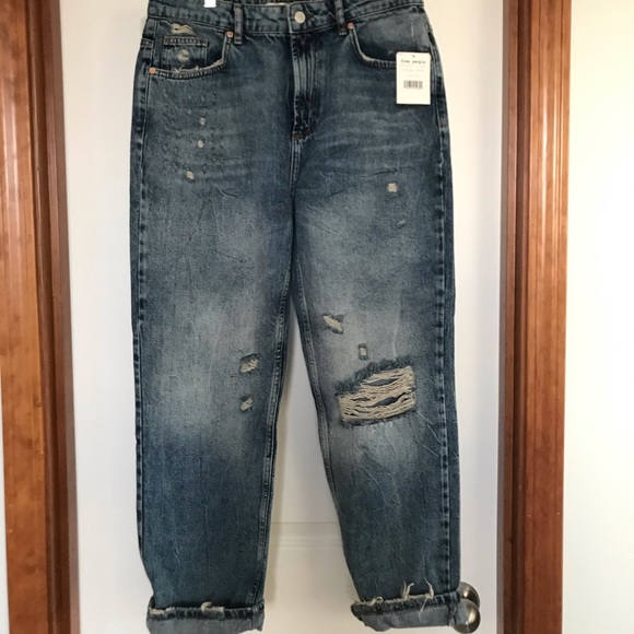 indigo distressed jeans